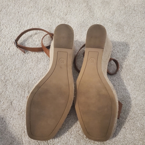 Wedges🍒 - Picture 6 of 10